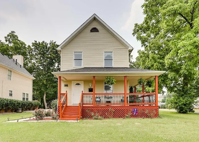 Louisville Apartment - Walk to Restaurants!